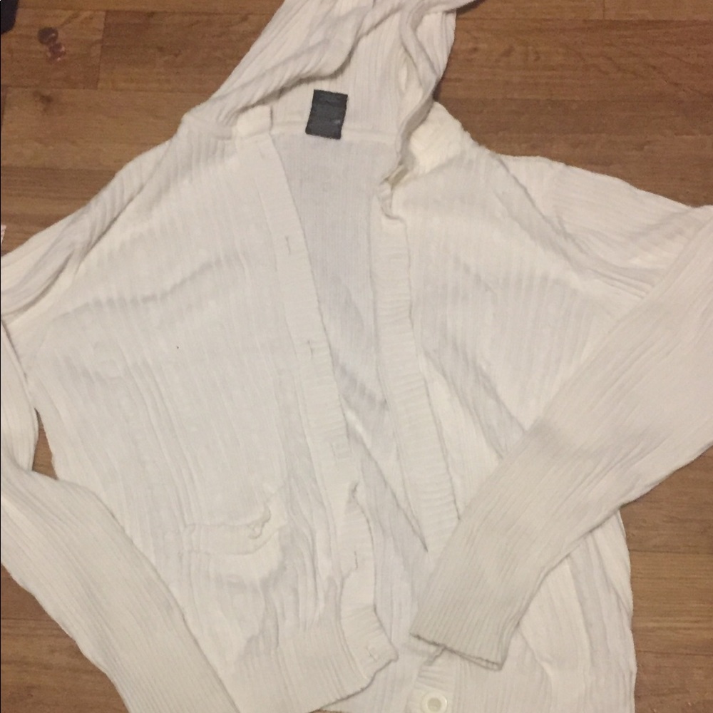 White hooded sweater